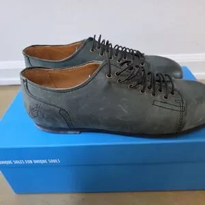 John Fluevog | Shoes | Stylish Green Leather Mens Shoes  display picture 3